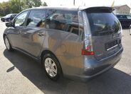 Mitsubishi Grandis 7