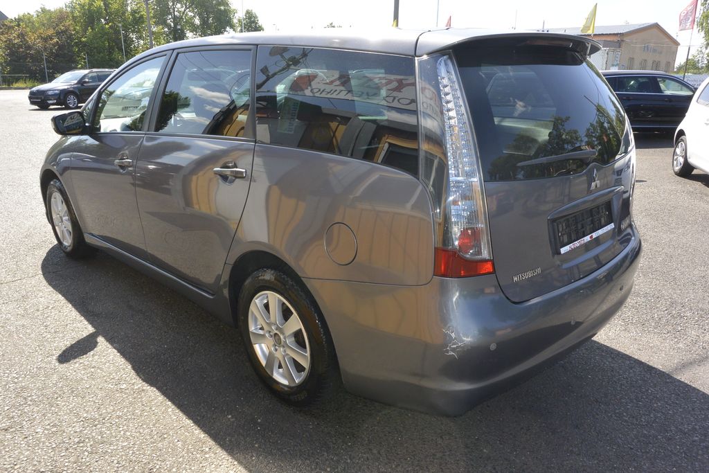 Mitsubishi Grandis