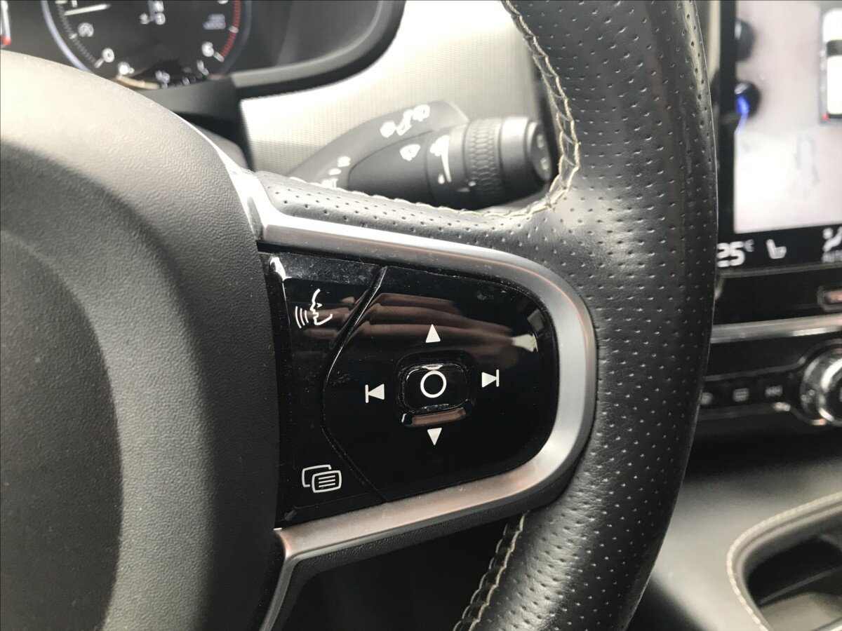 Volvo V90 Kombi 2,0 l 140 kw