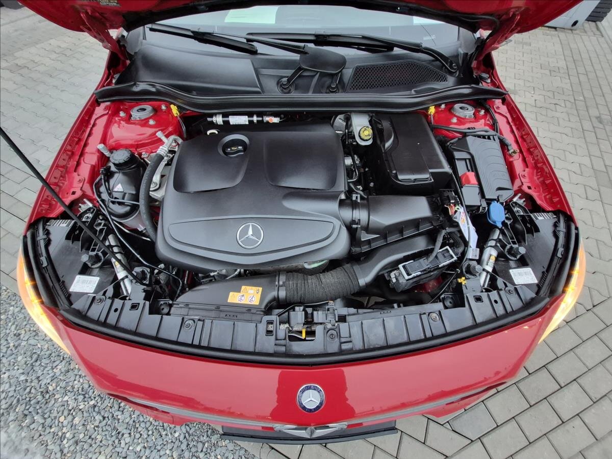 Mercedes-Benz GLA SUV 1,6 l 115 kw