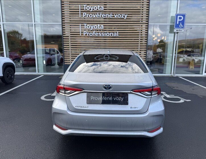 Toyota Corolla Sedan 1,8 l 72 kw