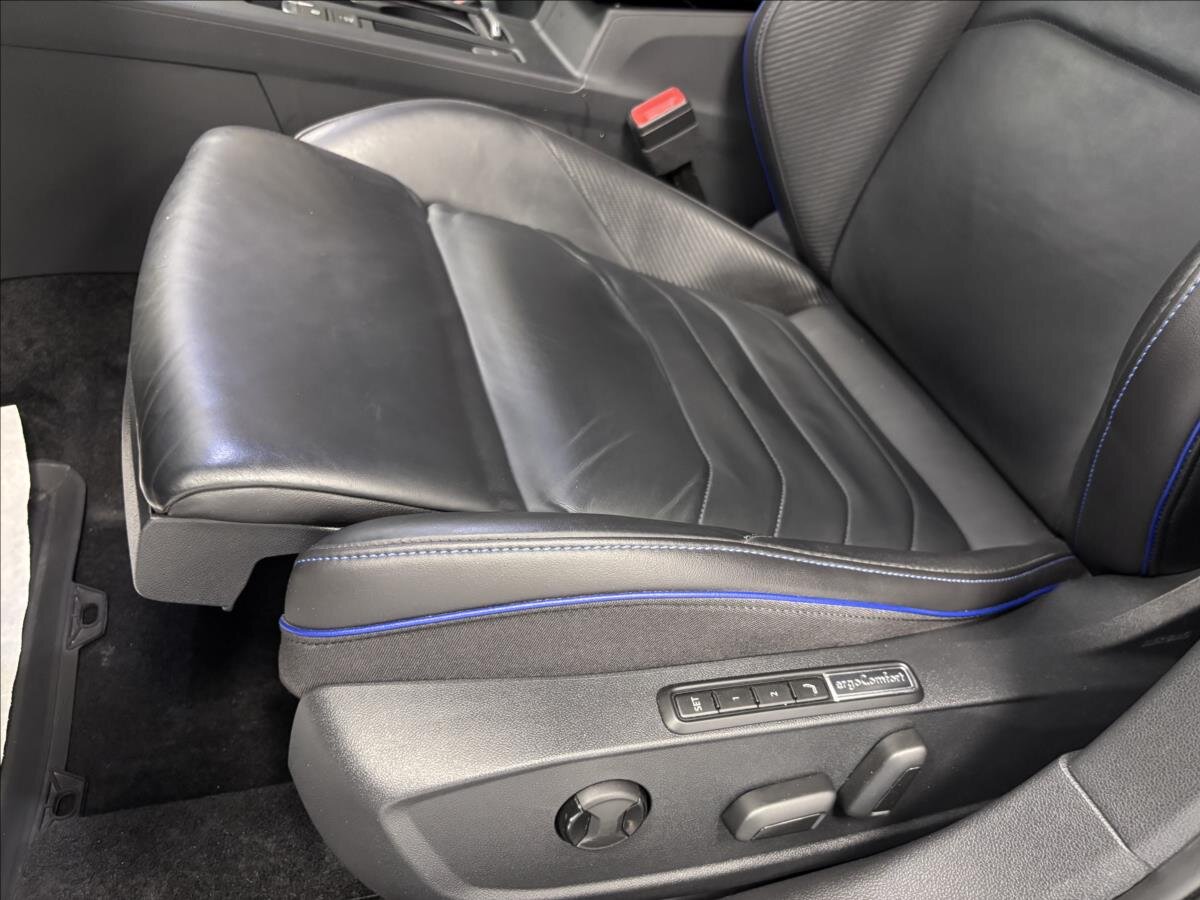 Volkswagen Arteon Kombi 2,0 l 235 kw