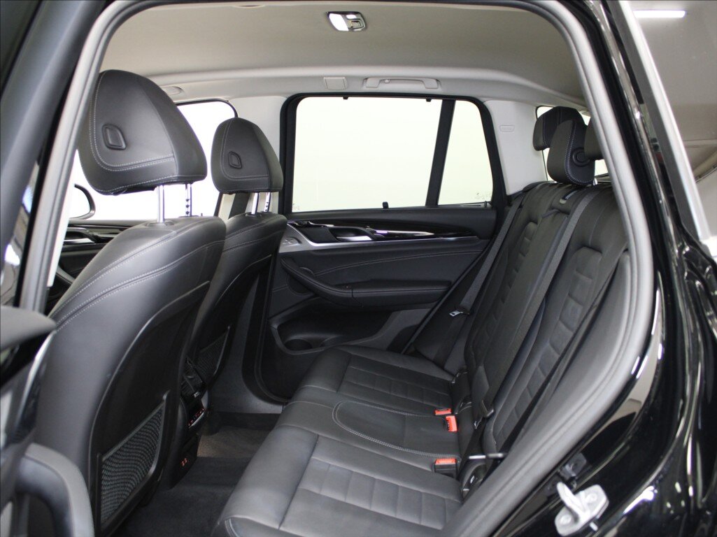 BMW X3 SUV / Terénní 2,0 l 215 kw