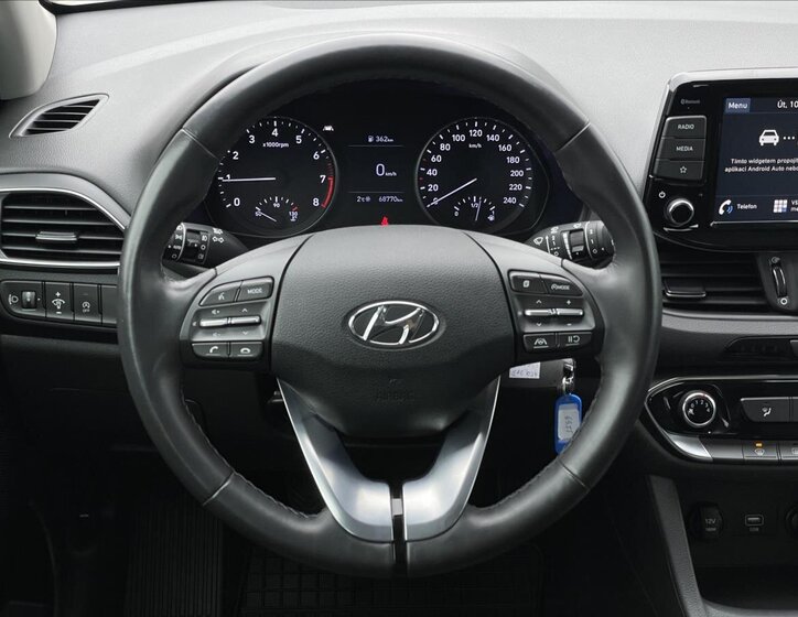 Hyundai i30 Hatchback 1,5 l 80 kw