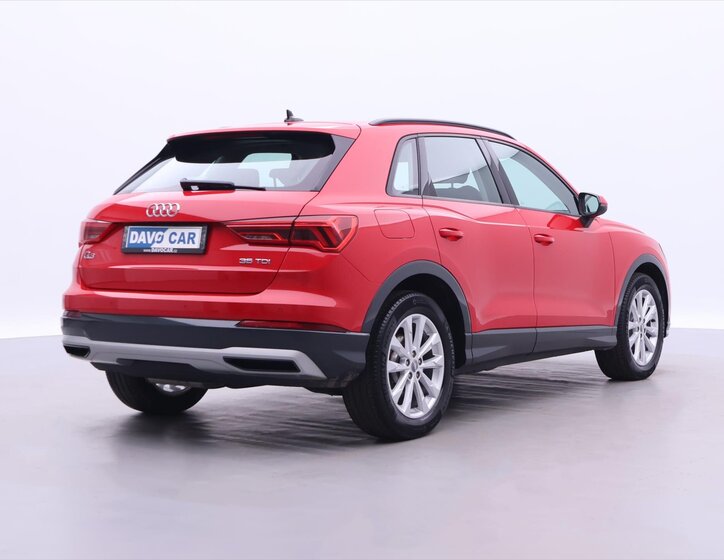Audi Q3 7