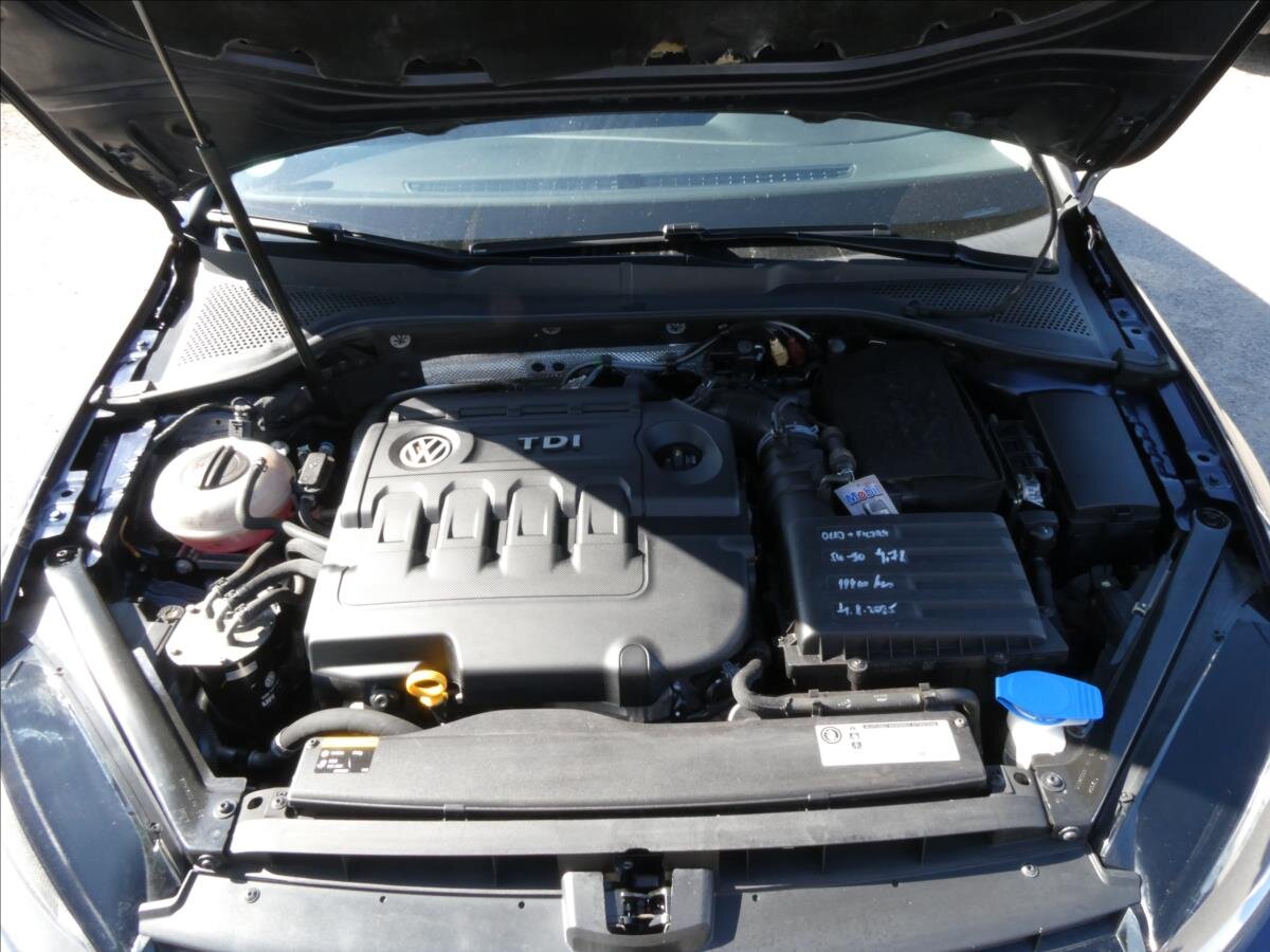 Volkswagen Golf Kombi 2,0 l 110 kw