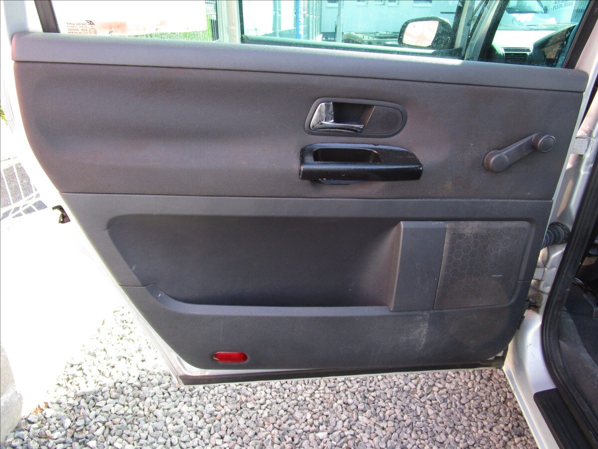 Volkswagen Sharan Kombi 1,9 l 85 kw