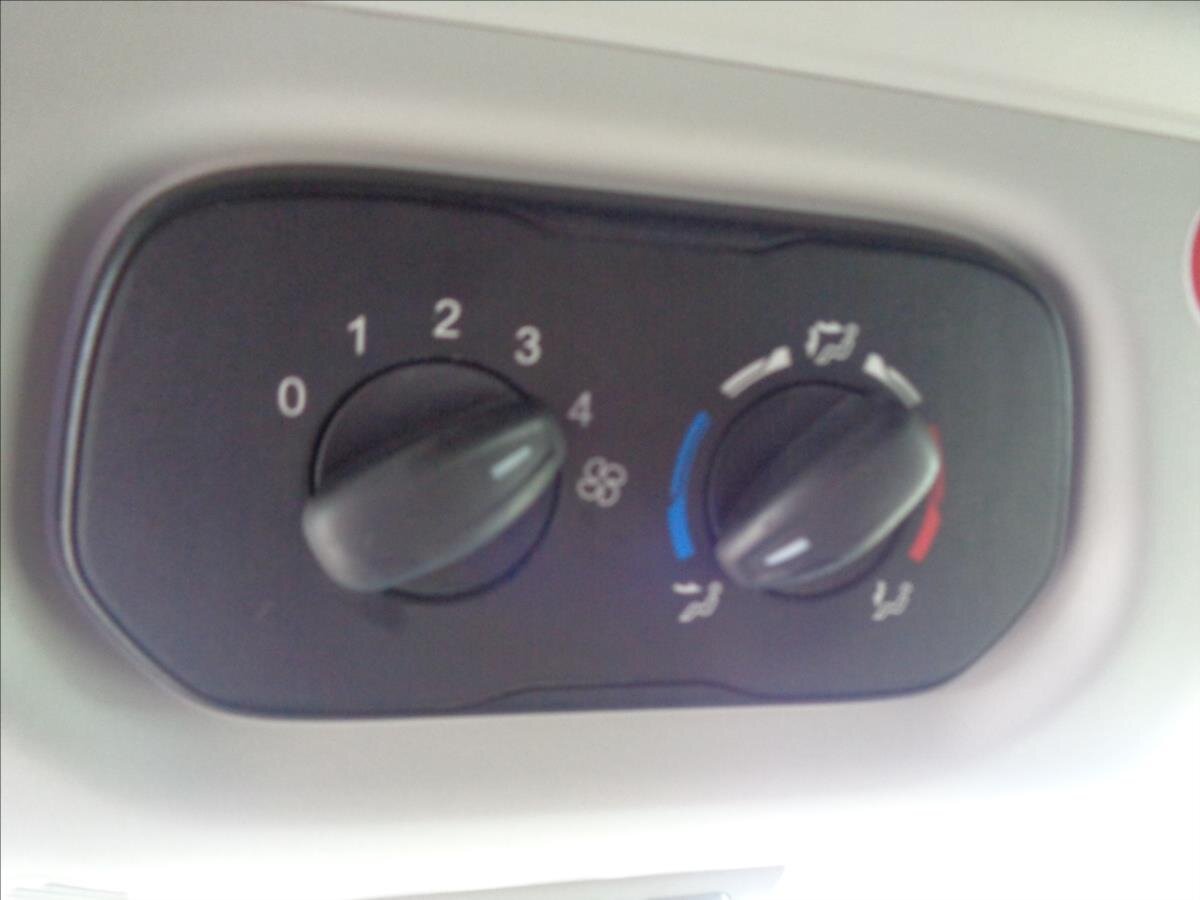 Ford Transit Ostatní 2,0 l 77 kw