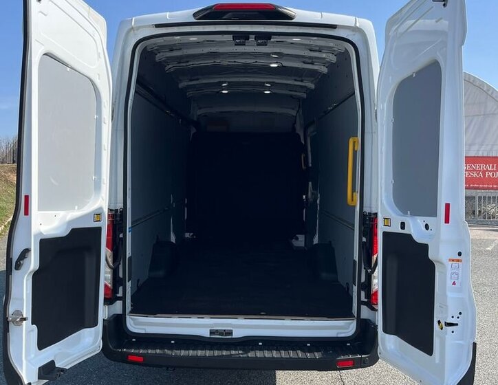 Ford Transit Skříň 2,0 l 96 kw