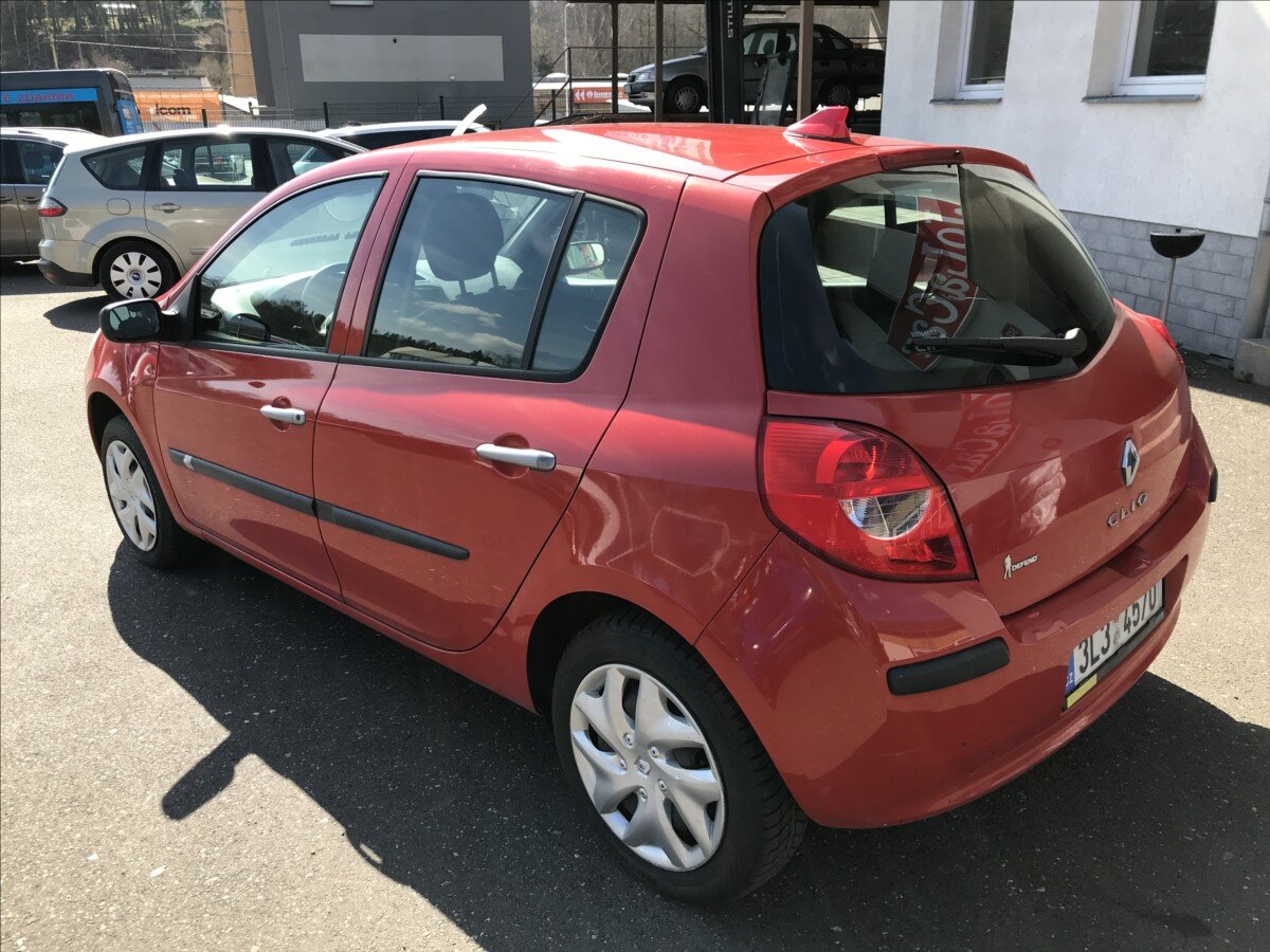 Renault Clio Hatchback 1,1 l 48 kw
