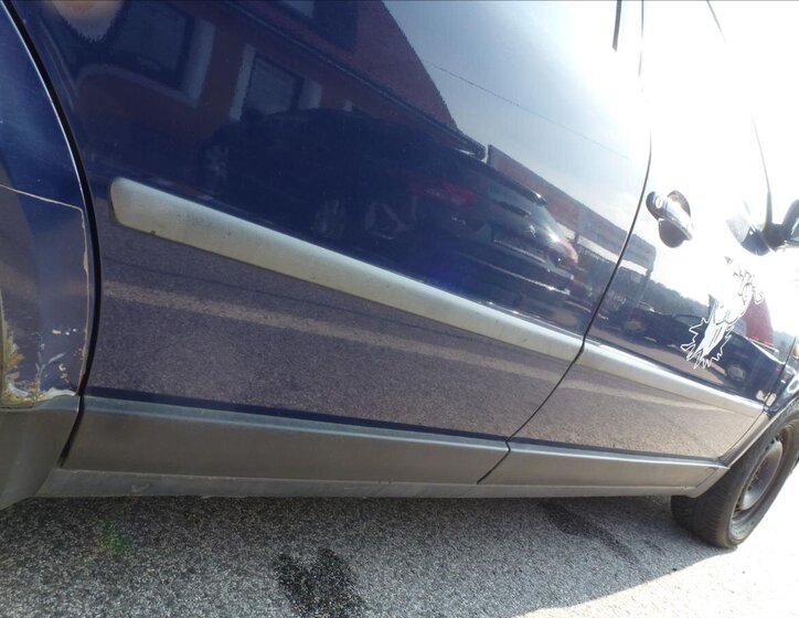 Volkswagen Passat Kombi 1,6 l 74 kw