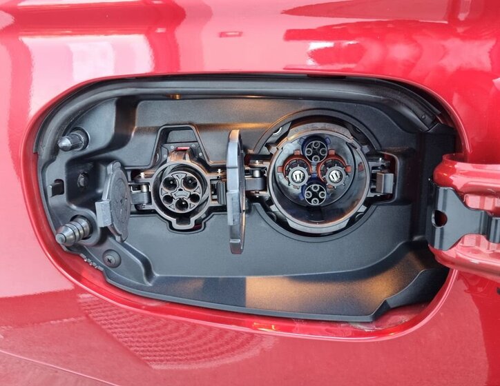 Mitsubishi Outlander SUV / Terénní 2,4 l 165 kw