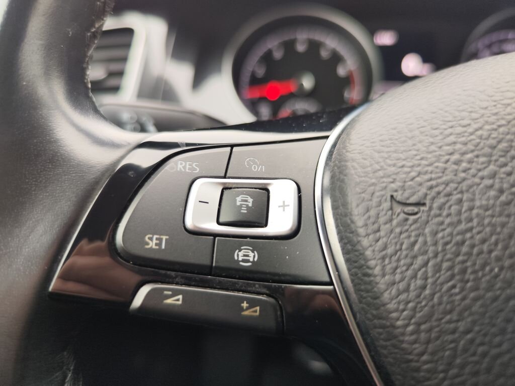 Volkswagen Golf Kombi 999,0 85 kw