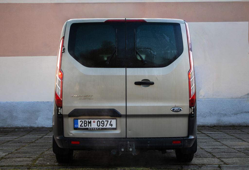 Ford Transit Custom VAN / Minibus 2,2 l 114 kw