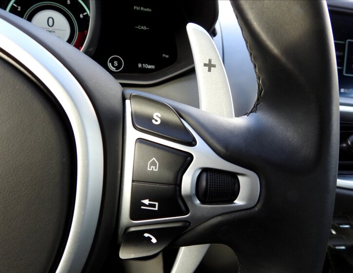 Aston Martin Vantage Kupé 4,0 l 375 kw