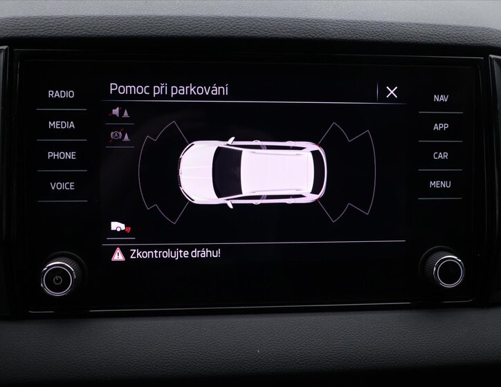 Škoda Karoq SUV / Terénní 1,5 l 110 kw