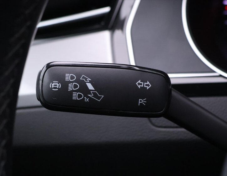 Volkswagen Passat Kombi 2,0 l 110 kw