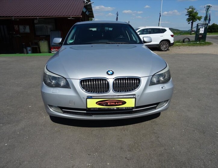 BMW Řada 5 Kombi 3,0 l 173 kw