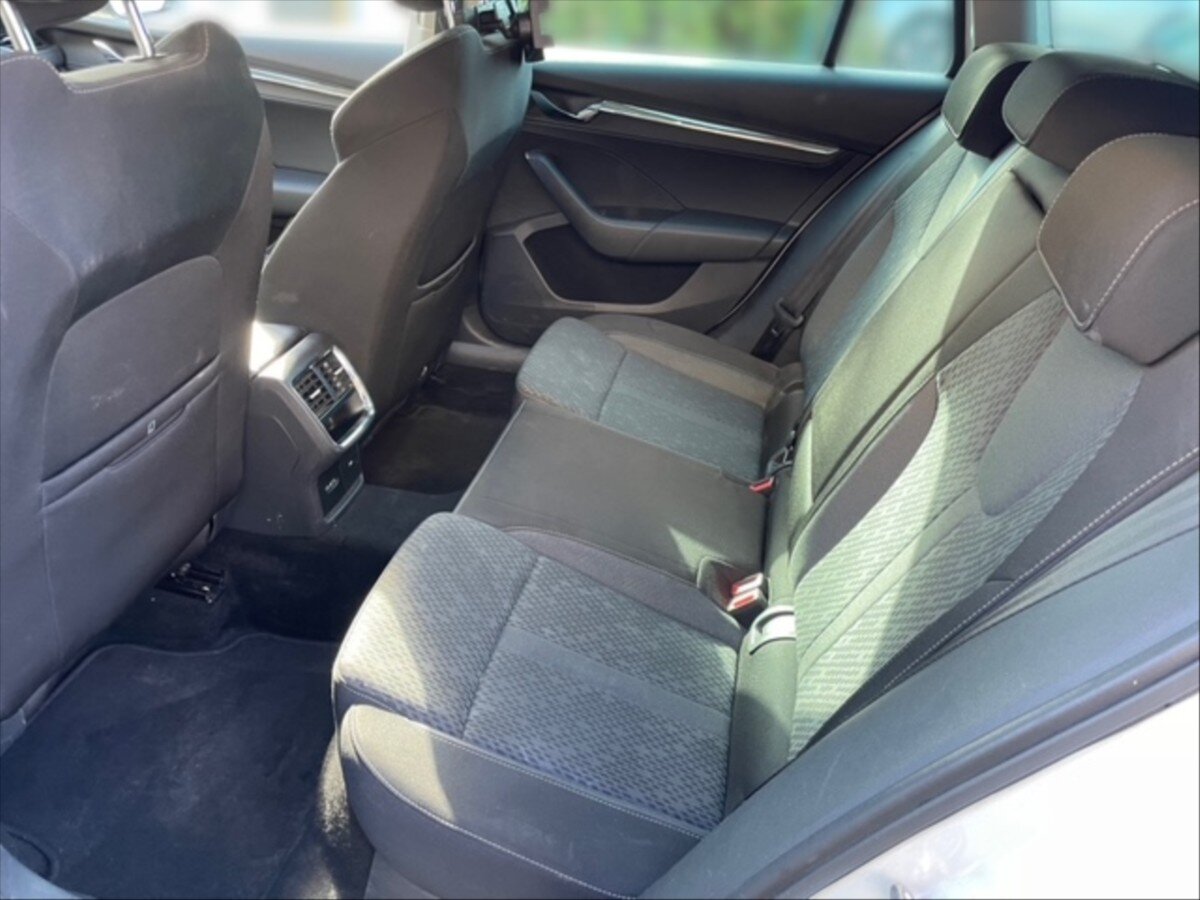 Škoda Octavia Kombi 1,5 l 110 kw