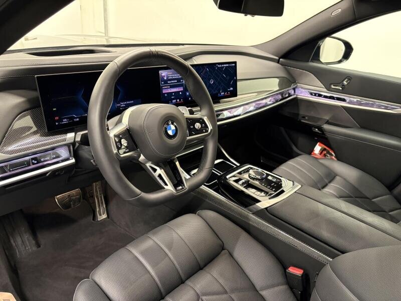 BMW Řada 7 Sedan / Limuzína 3,0 l 220 kw