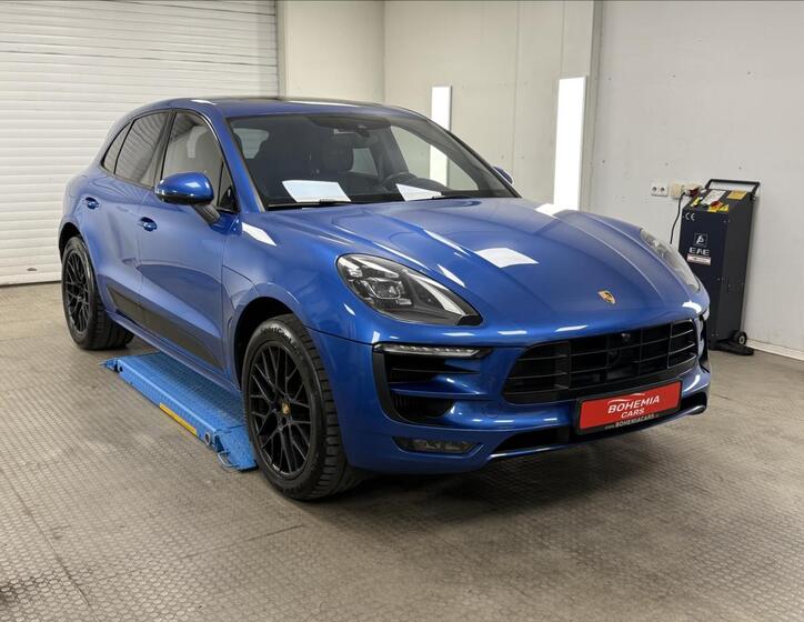 Porsche Macan 1