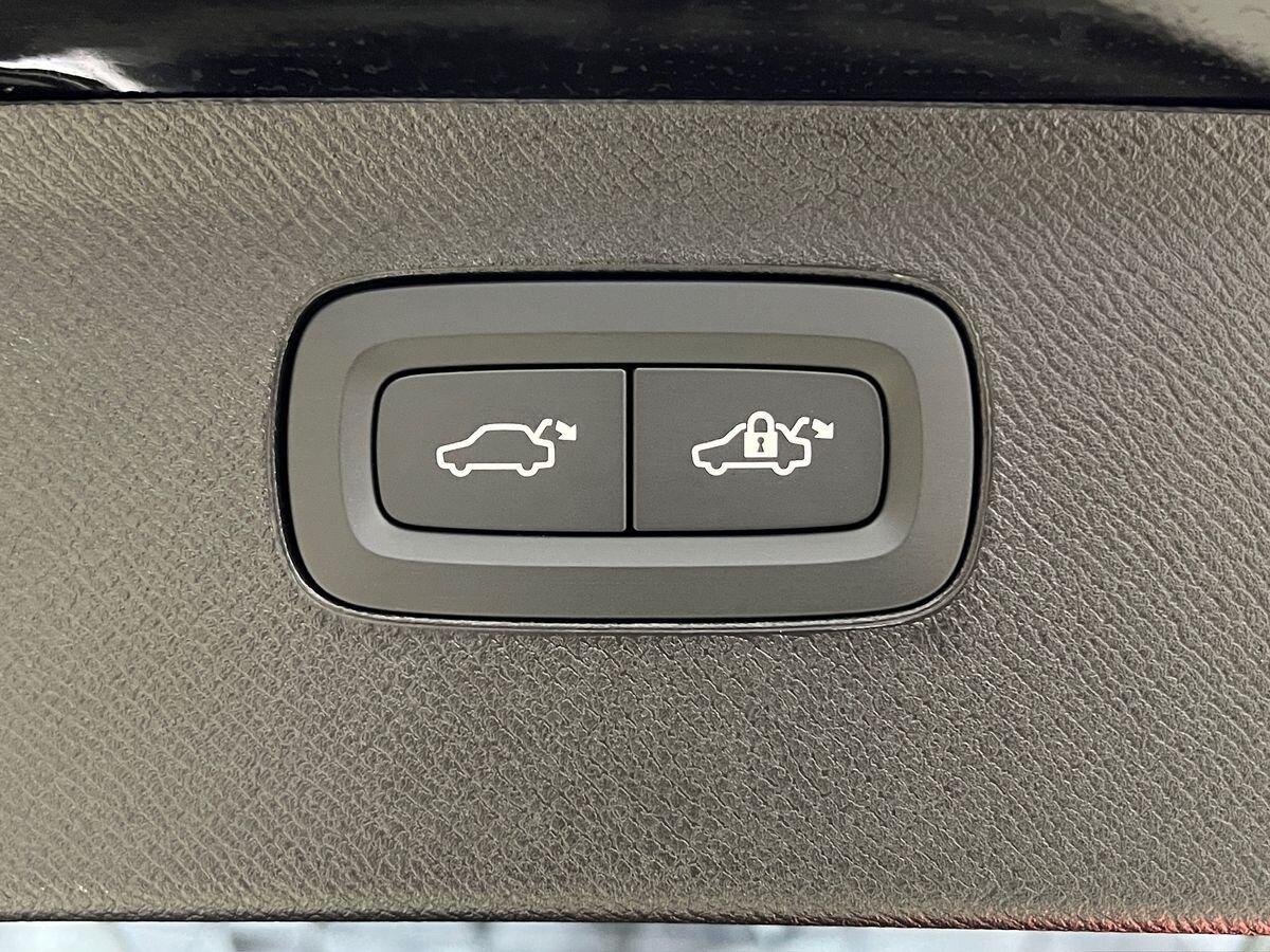 Volvo XC90 SUV 2,0 l 184 kw