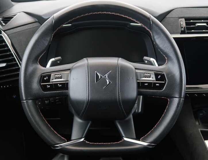DS Automobiles DS7 Crossback SUV / Terénní 1,6 l 133 kw