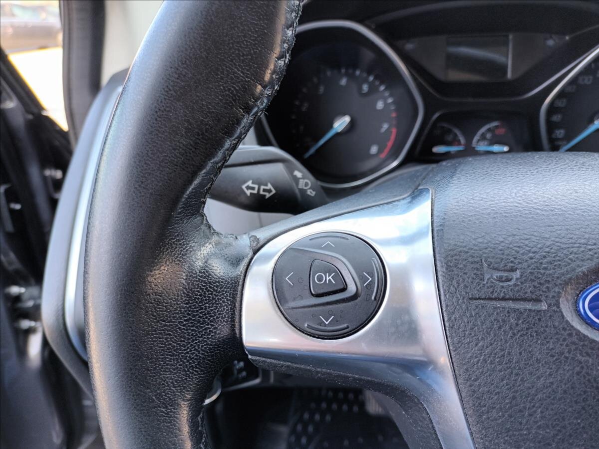 Ford Focus Kombi 998,0 92 kw