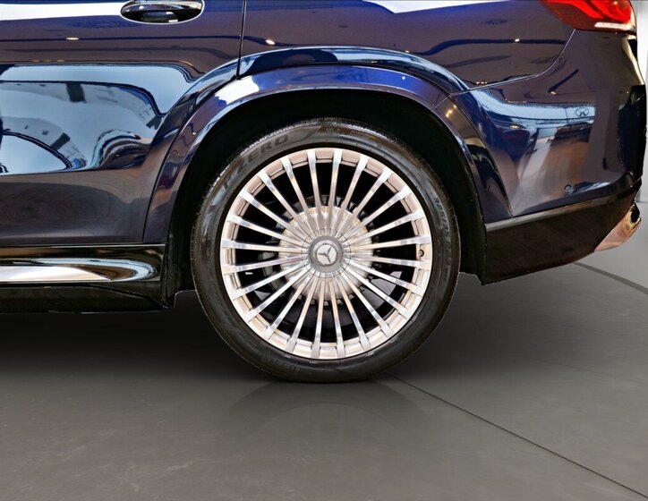 Mercedes-Benz GLS SUV 4,0 l 410 kw