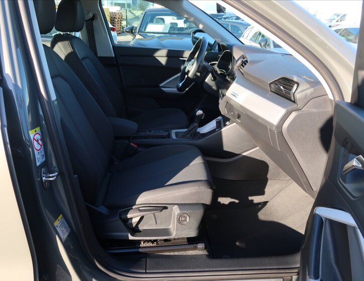 Audi Q3 SUV 2,0 l 110 kw