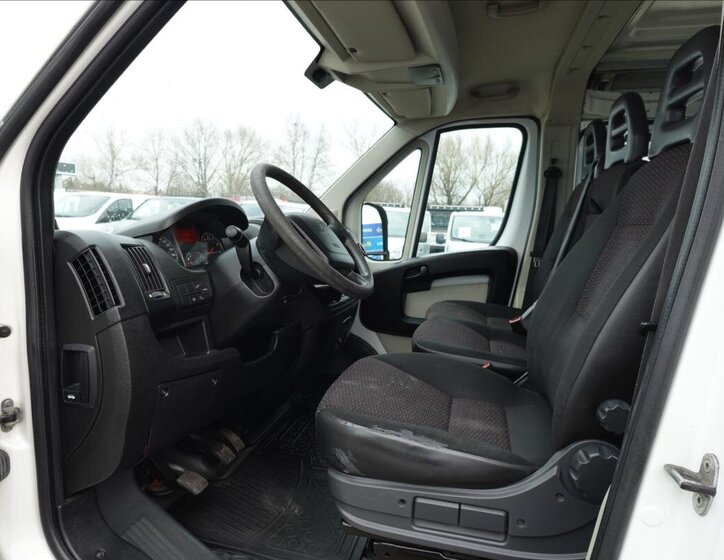 Peugeot Boxer Ostatní 2,2 l 81 kw