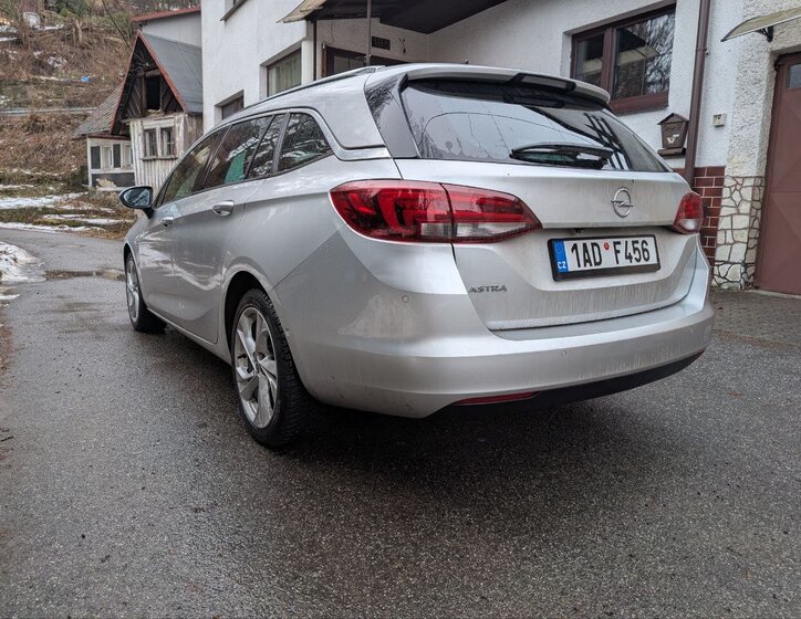 Opel Astra Kombi 1,5 l 90 kw