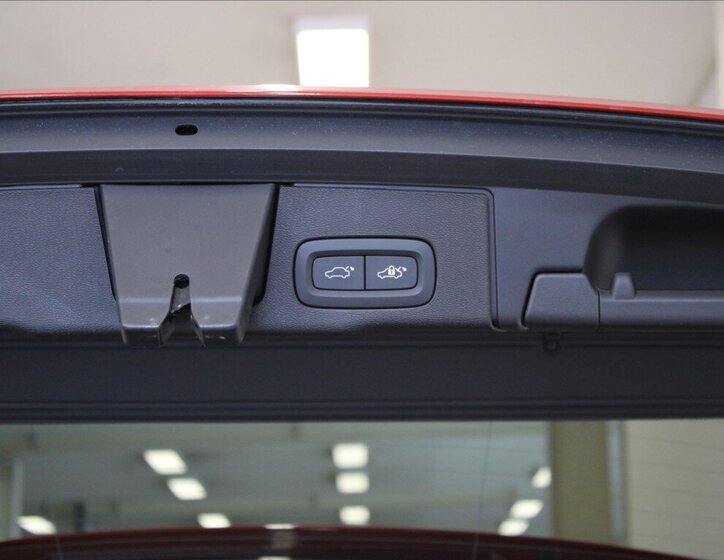 Volvo XC60 SUV 2,0 l 145 kw