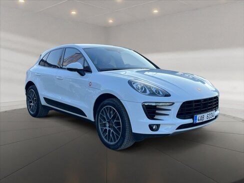 Porsche Macan SUV / Terénní 3,0 l 190 kw