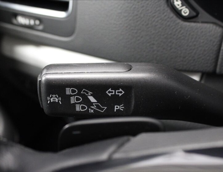 Volkswagen Sharan MPV 2,0 l 110 kw