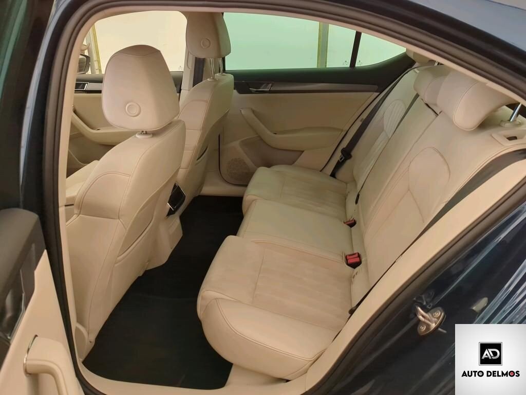 Škoda Superb Sedan / Limuzína 1,4 l 160 kw