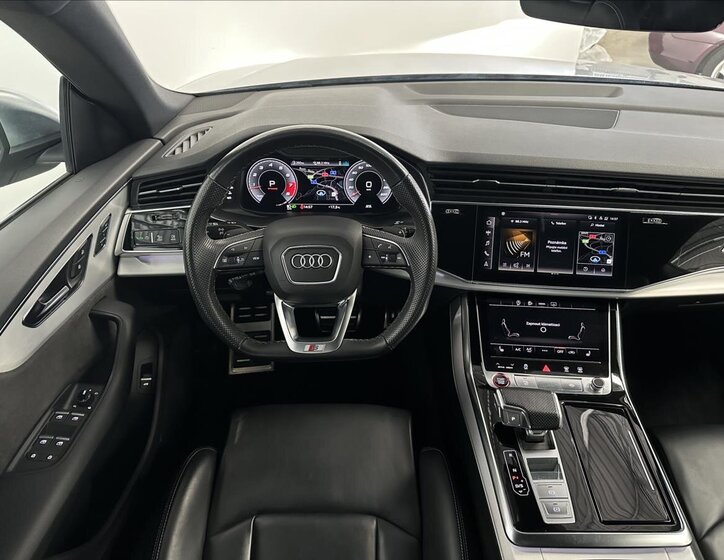 Audi SQ8 SUV 4,0 l 373 kw