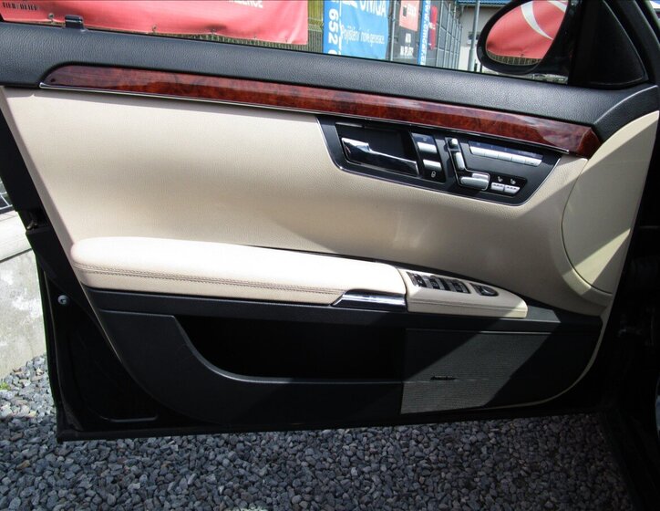 Mercedes-Benz Třídy S Sedan / Limuzína 4,0 l 235 kw