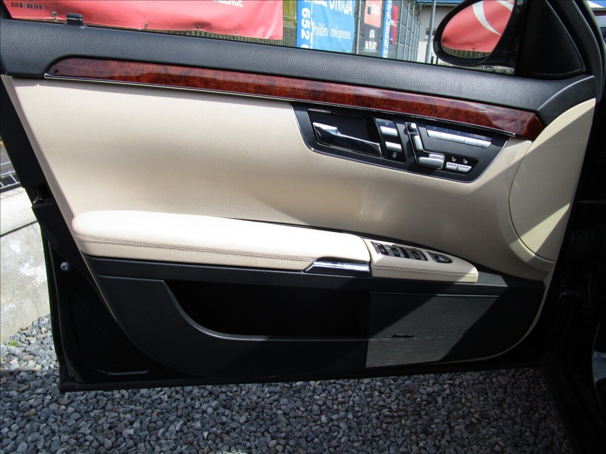 Mercedes-Benz Třídy S Sedan / Limuzína 4,0 l 235 kw