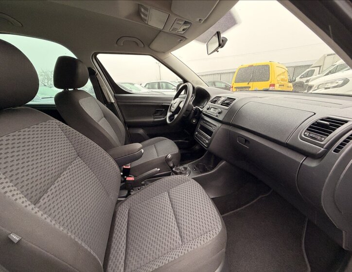 Škoda Roomster 26