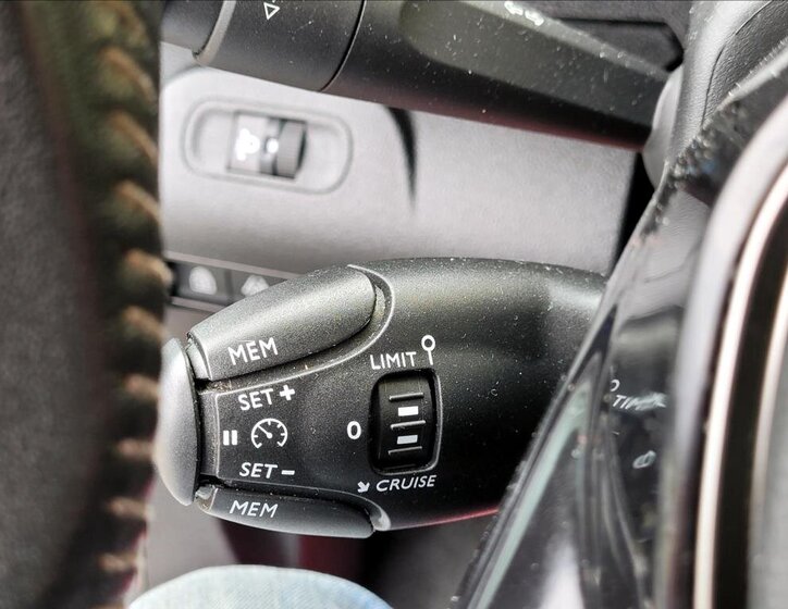 Peugeot Rifter MPV 1,5 l 96 kw