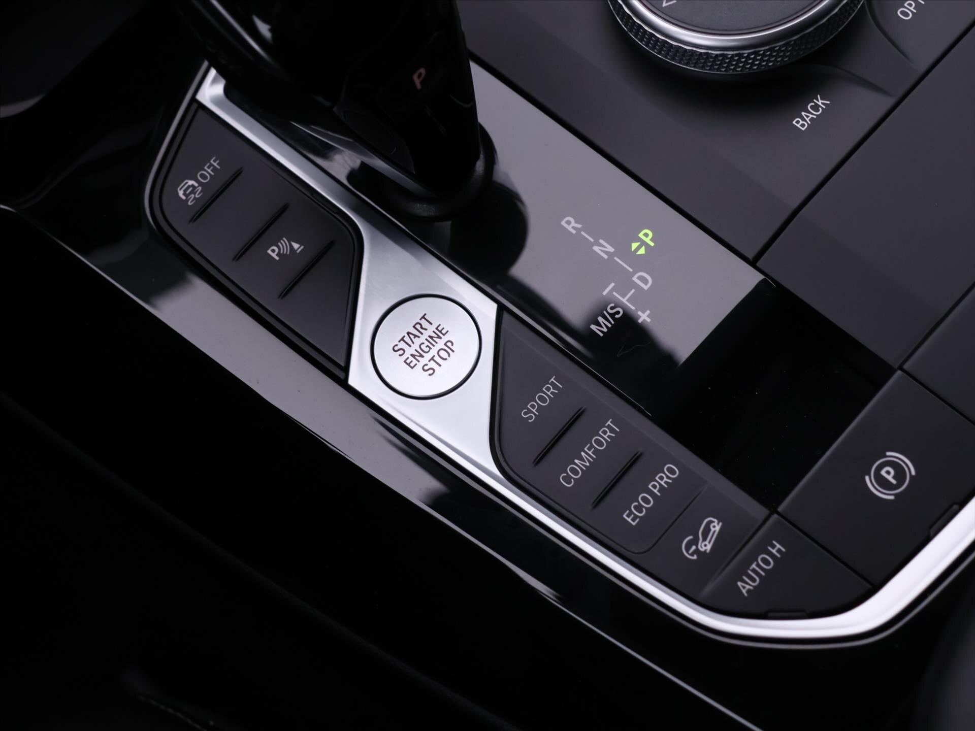 BMW X3 SUV / Terénní 2,0 l 140 kw