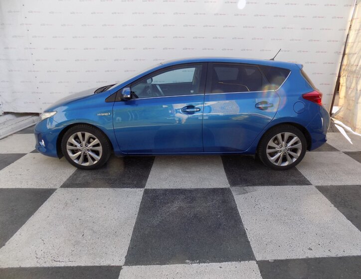 Toyota Auris Hatchback 1,8 l 73 kw