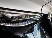 Mercedes-Benz Ostatní Sedan / Limuzína 6,0 l 450 kw