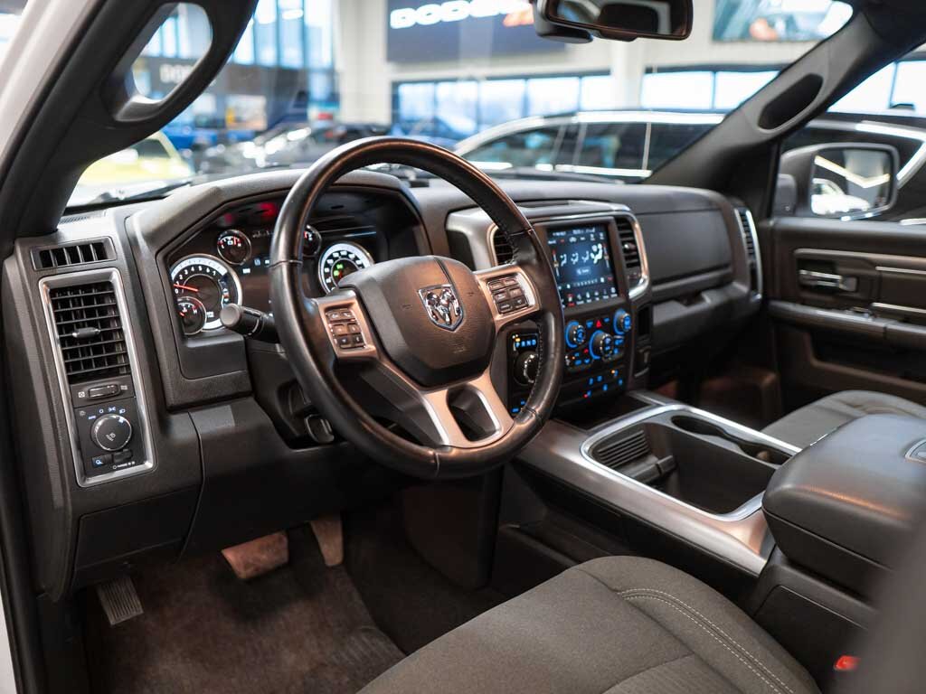 Dodge RAM Pick-up 5,7 l 291 kw