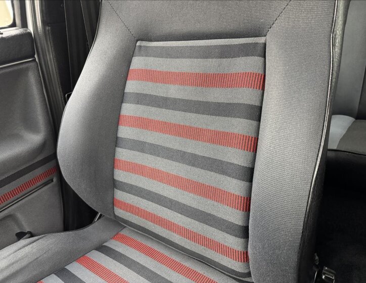 Volkswagen Golf Sedan / Limuzína 1,8 l 79 kw