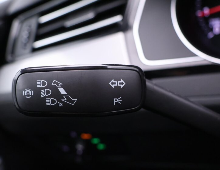 Volkswagen Passat Kombi 1,5 l 110 kw