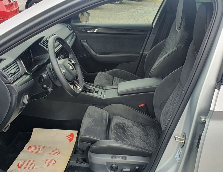 Škoda Superb Sedan / Limuzína 2,0 l 140 kw