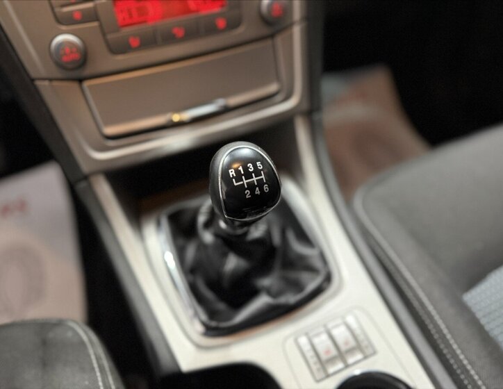 Ford Mondeo Kombi 2,0 l 85 kw