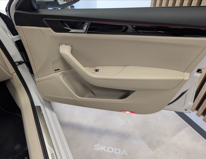 Škoda Superb Liftback 1,4 l 115 kw